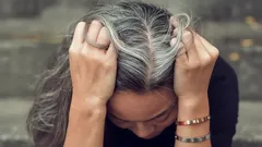 Graue Haare sind der neue Chic: 5 Haarschnitte, die ohne Färben jünger machen