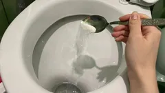 Was passiert mit der Toilette, wenn man einmal pro Woche Salz hineingibt? Das Ergebnis überrascht